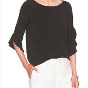 Women's Black 3/4 Ruffle-sleeve Top